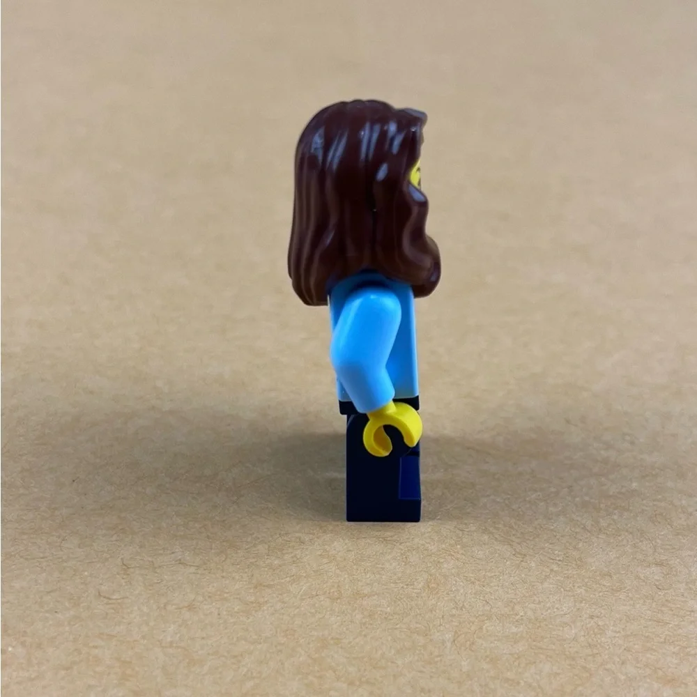 LEGO Minifigure City Police cty0485 Female 2